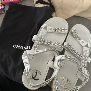 Chanel slipper